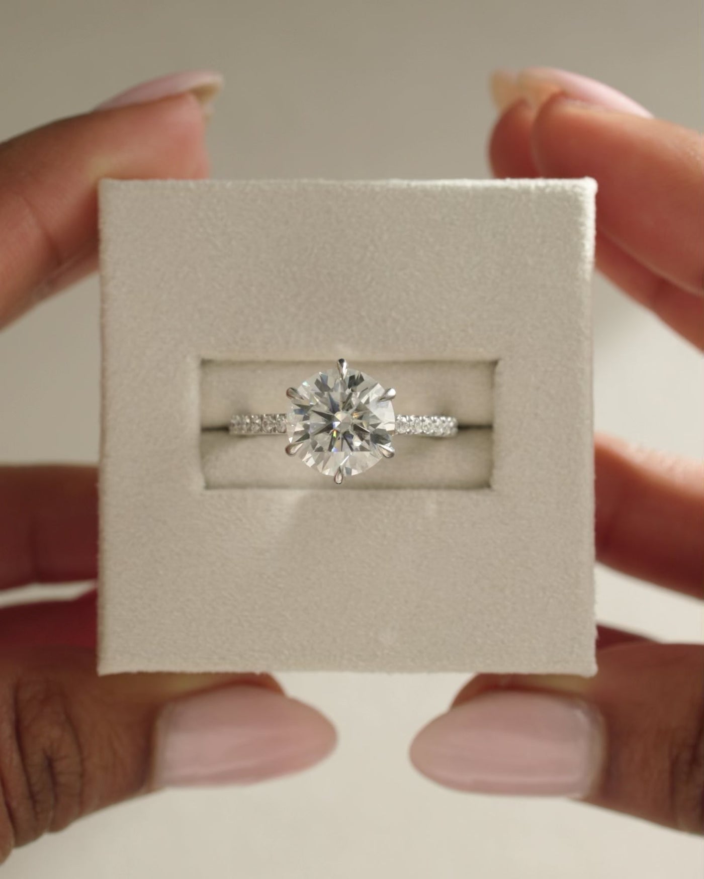 1.0 CT Round Brilliant Pave Setting Moissanite Engagement Ring