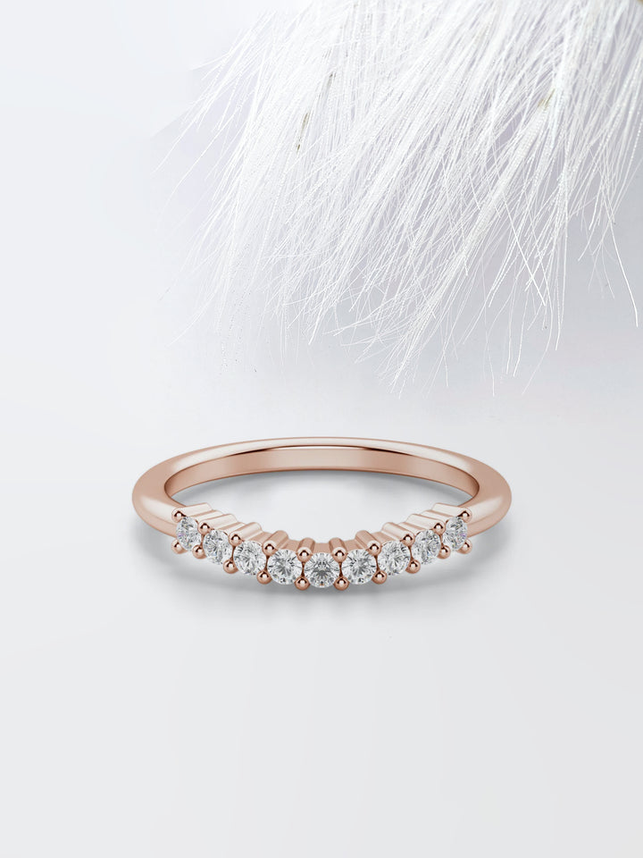 Round Cut Curved Diamond Wedding Band For Women