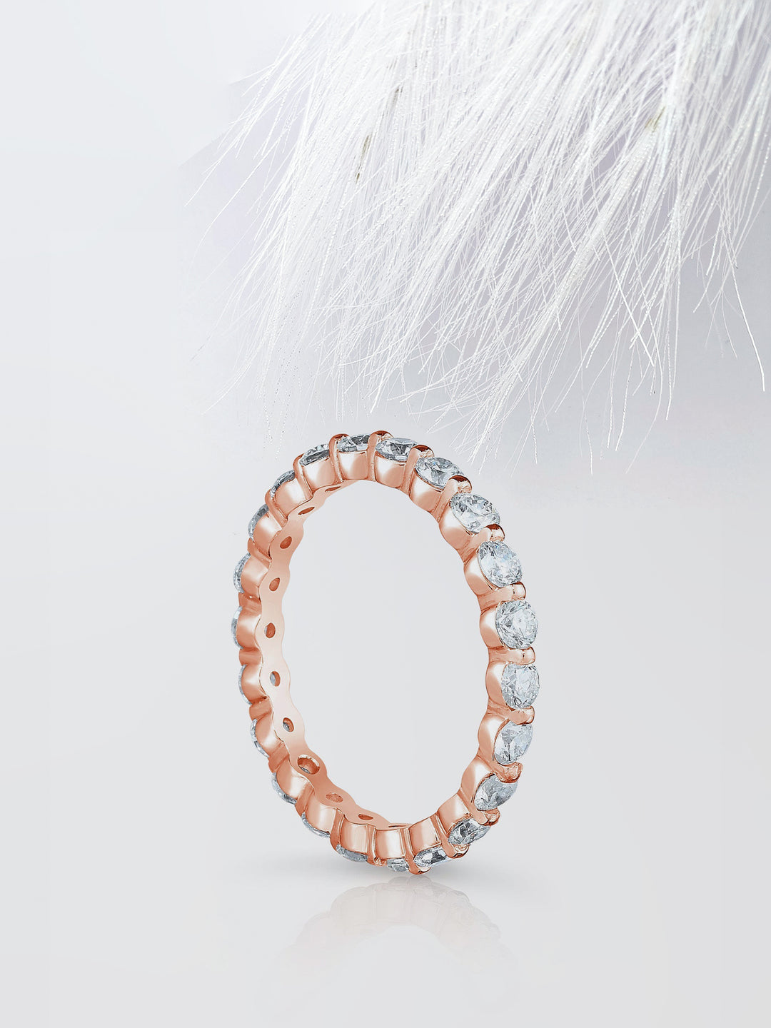 Round Cut Single Prong Diamond Wedding Band For Women