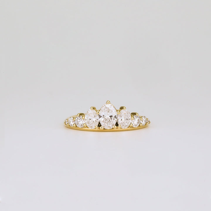 0.95 TCW Oval & Round Lab Grown Diamond Pave Wedding Band