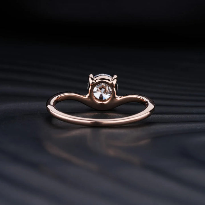 2.0 CT Round Cut Moissanite Solitaire Curved Engagement Ring