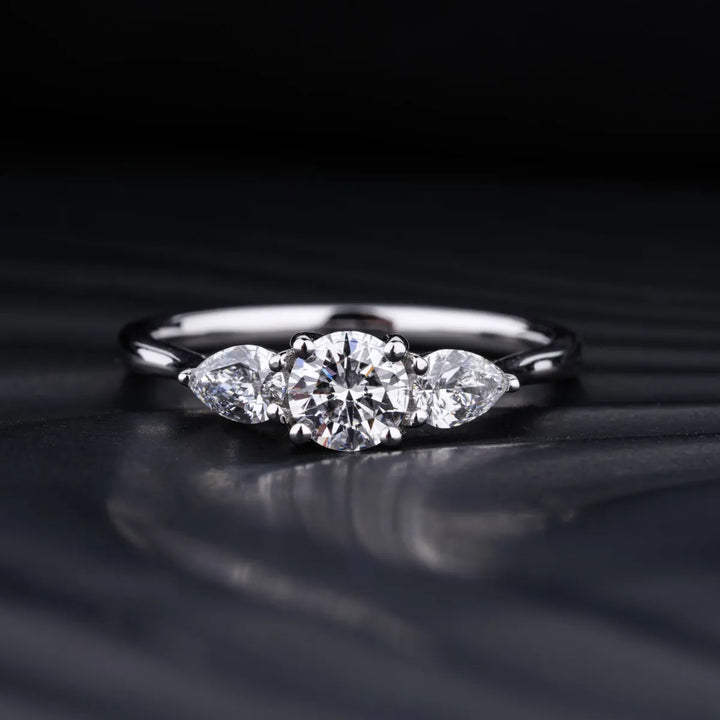 1.0 CT Round Cut Moissanite Three Stone Engagement Ring
