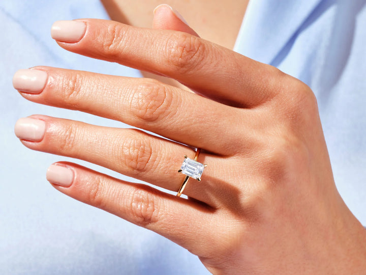 1.0CT Emerald Cut Solitaire Diamond Moissanite Engagement Ring