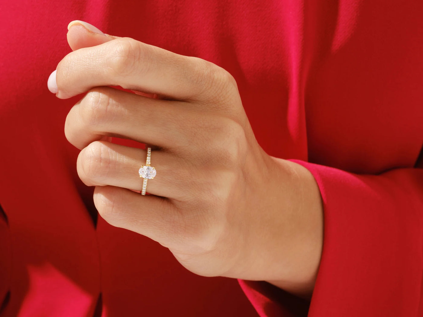 1.0CT Oval Brilliant Diamond Pave Setting Moissanite Engagement Ring