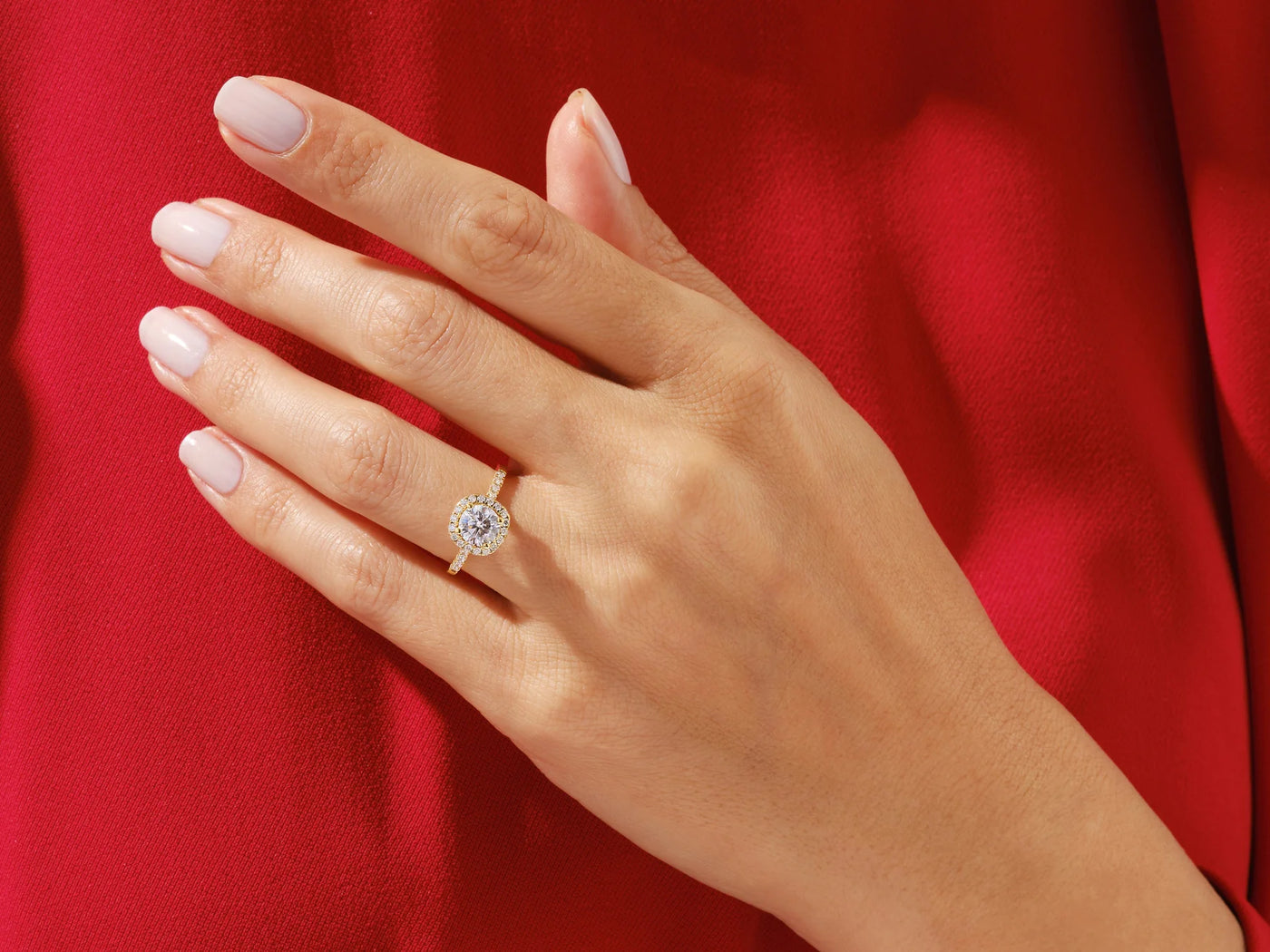 1.0CT Round Brilliant Diamond Halo Pave Setting Moissanite Engagement Ring