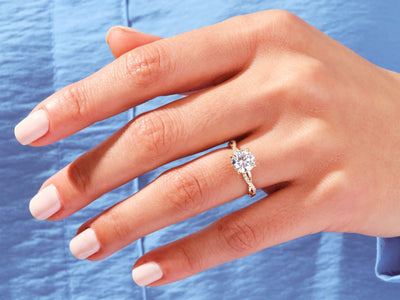 1.0 CT Round Diamond Twisted Pave Setting Moissanite Engagement Ring