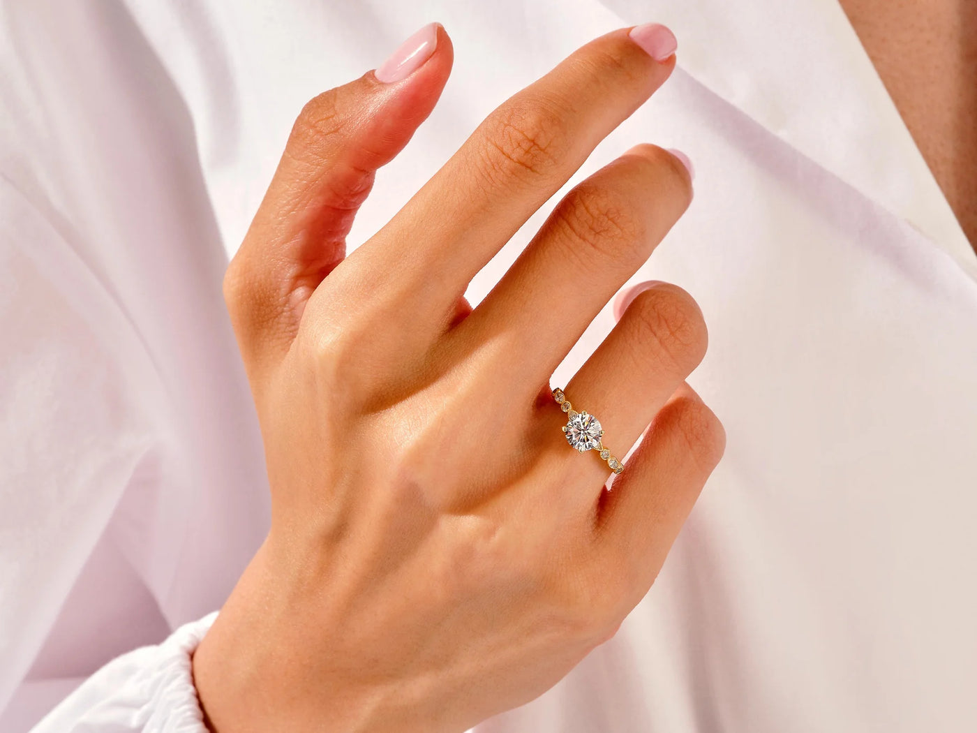 1.0 CT Round Diamond Milgrain Pave Setting Moissanite Engagement Ring