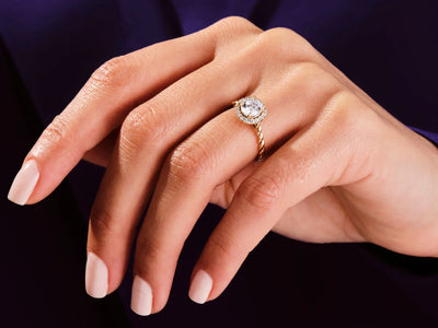 1.0CT Round Brilliant Diamond Halo Setting Moissanite Engagement Ring