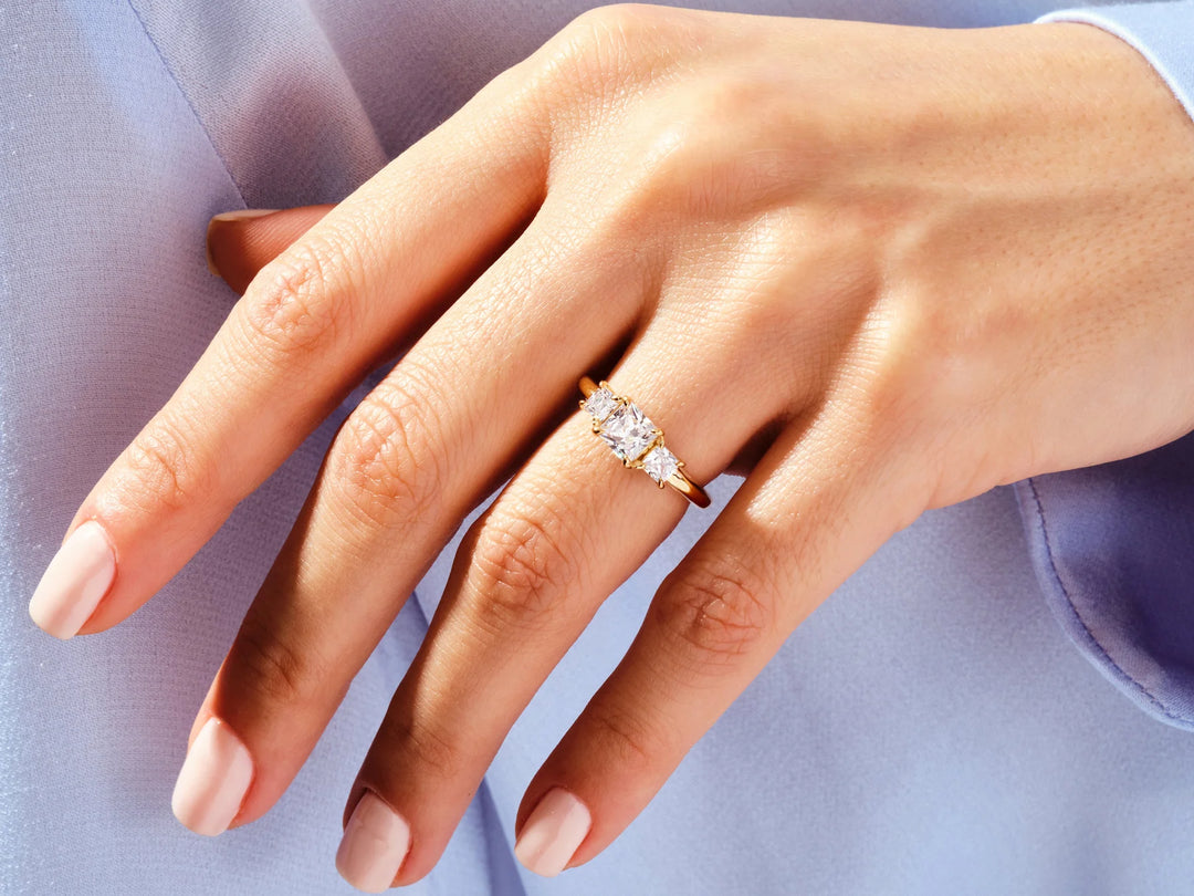 1.0CT Princess Cut Diamond Three Stone Setting Moissanite Engagement Ring