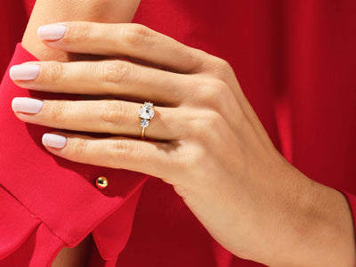 1.50CT Oval Cut Diamond Three Stone Setting Moissanite Engagement Ring