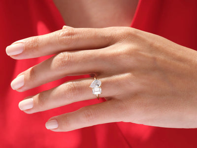 2.0CT Pear & Emerald Diamond Toi Et Moi Moissanite Engagement Ring