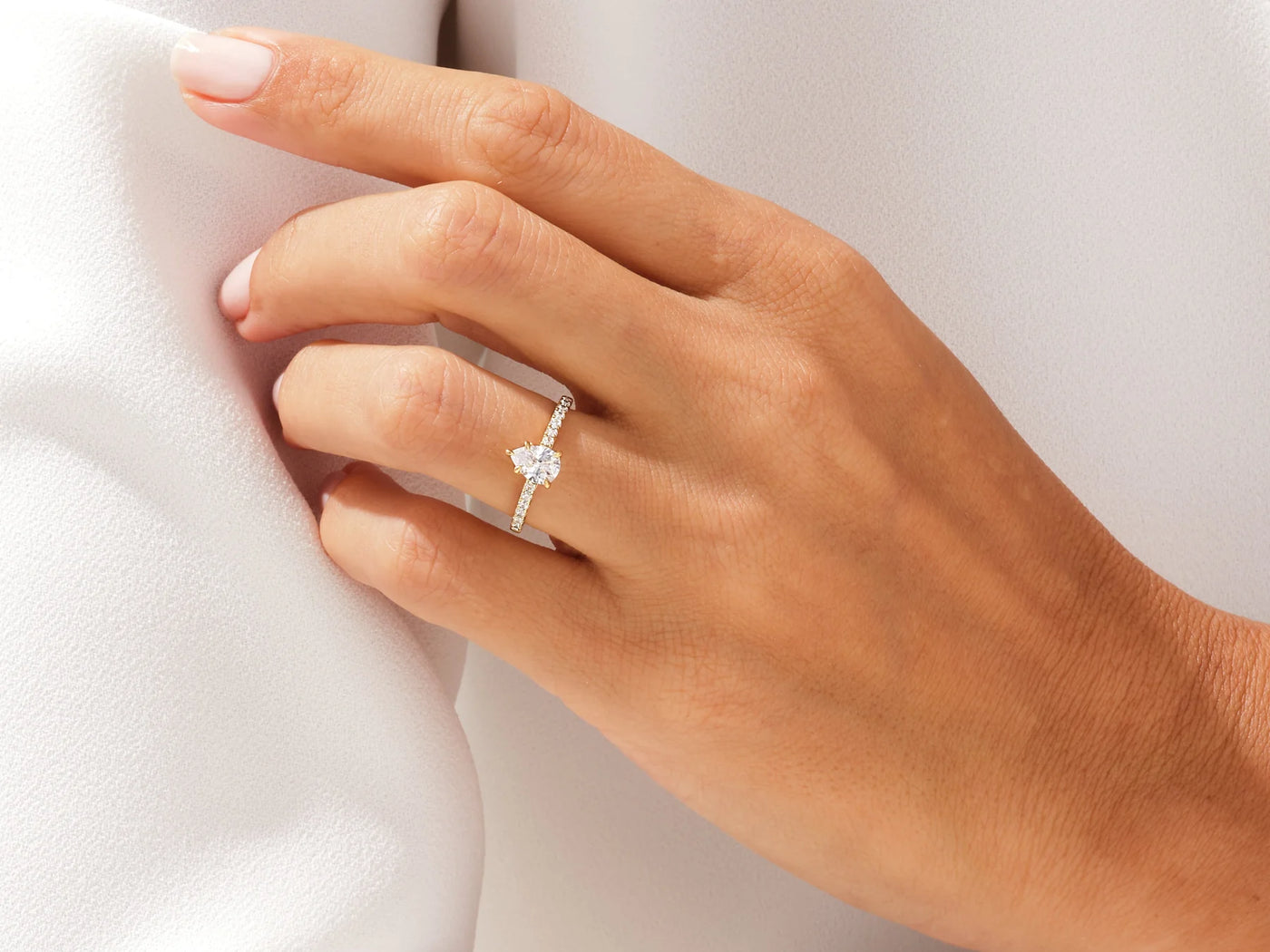 1.0CT Pear Diamond Pave Setting Moissanite Engagement Ring