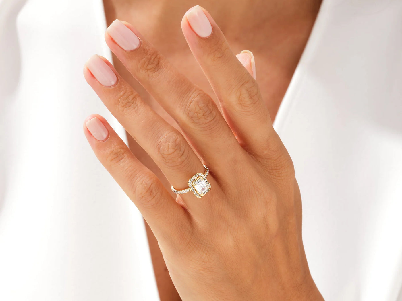 1.0CT Emerald Diamond Halo Pave Setting Moissanite Engagement Ring