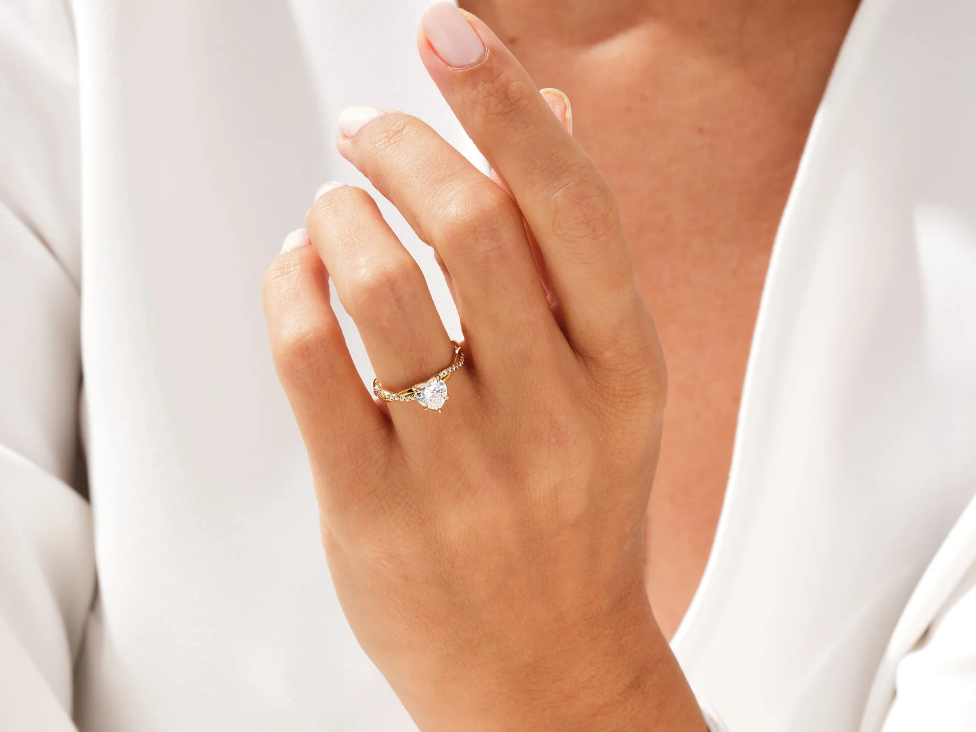 1.0CT Heart Diamond Twisted Pave Setting Moissanite Engagement Ring