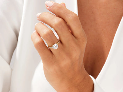 2.0CT Heart Diamond Twisted Pave Setting Moissanite Engagement Ring