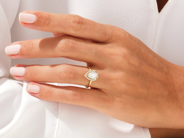 1.50CT Pear Diamond Halo Moissanite Engagement Ring