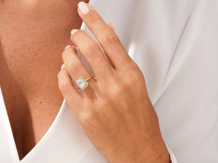 1.50CT Radiant Diamond Halo Moissanite Engagement Ring