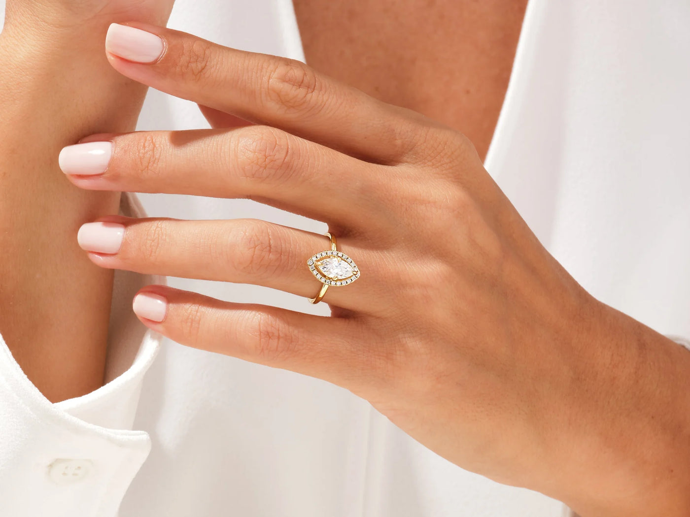 1.0CT Marquise Diamond Halo Moissanite Engagement Ring