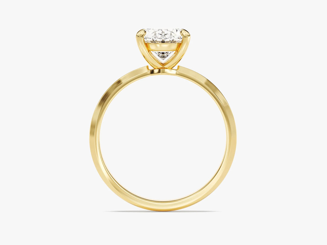 2.0CT Oval Diamond Kinfe Edge Solitaire Moissanite Engagement Ring