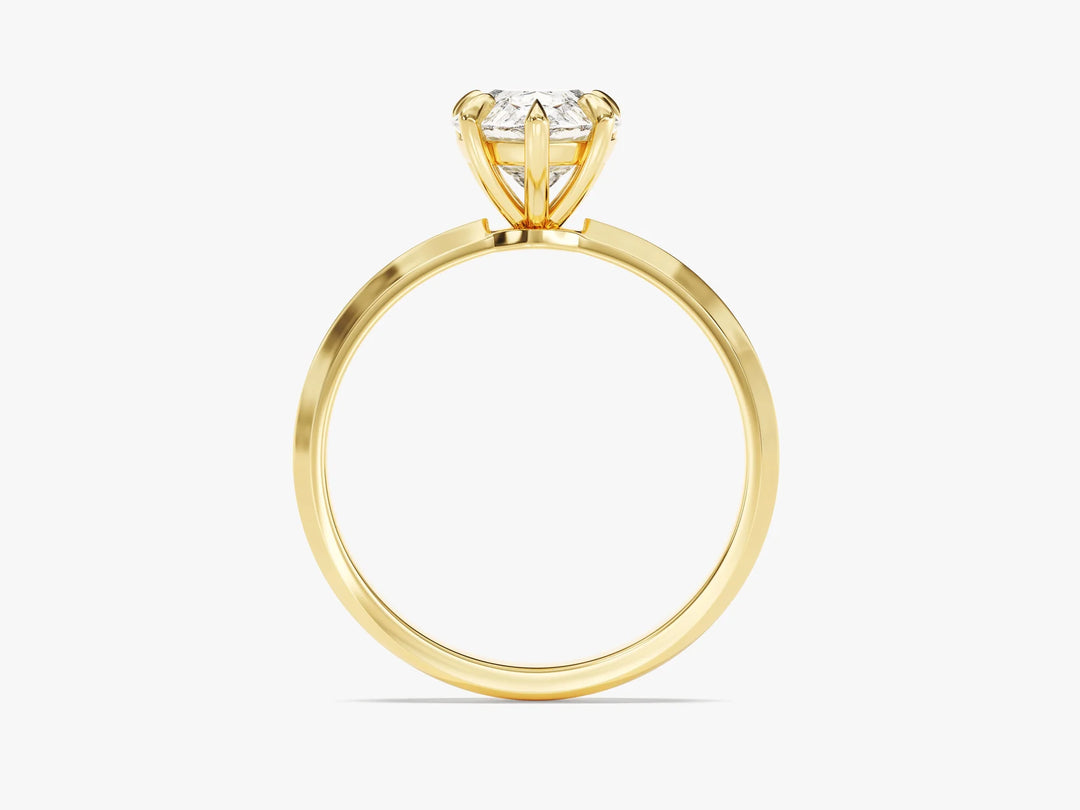 2.0CT Pear Diamond Kinfe Edge Solitaire Moissanite Engagement Ring