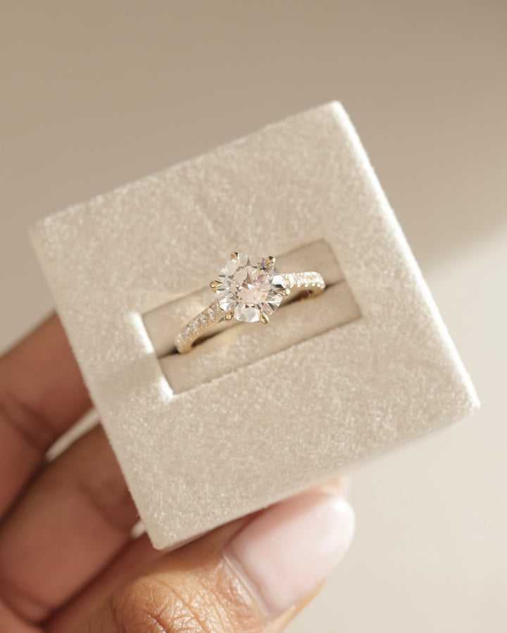 1.0 CT Round Brilliant Pave Setting Moissanite Engagement Ring