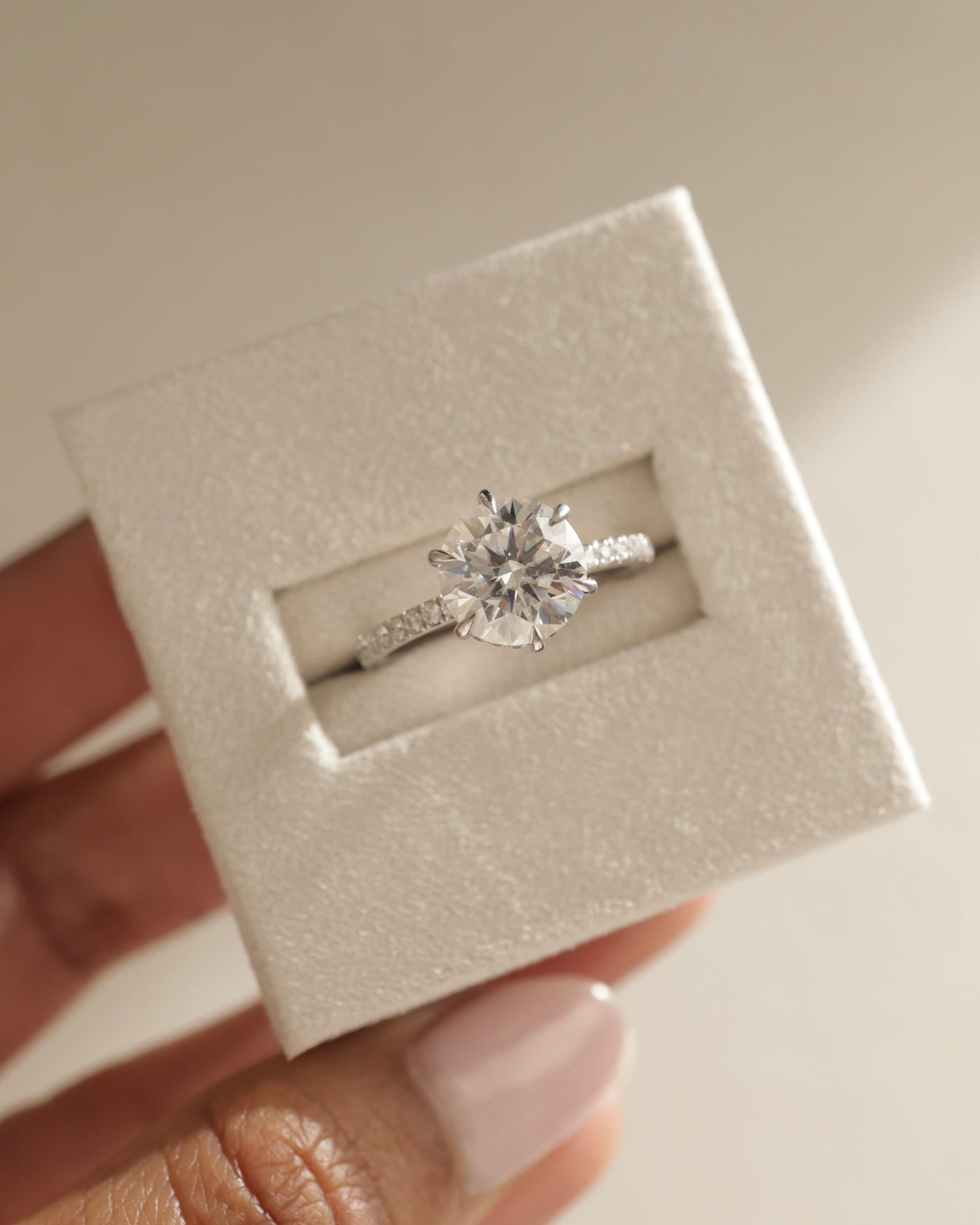 1.0 CT Round Brilliant Pave Setting Moissanite Engagement Ring