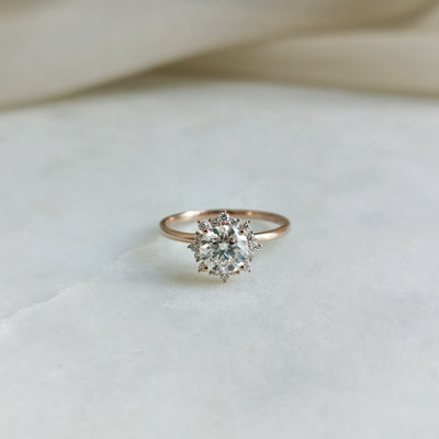 0-80-ct-round-shaped-cluster-halo-engagement-ring