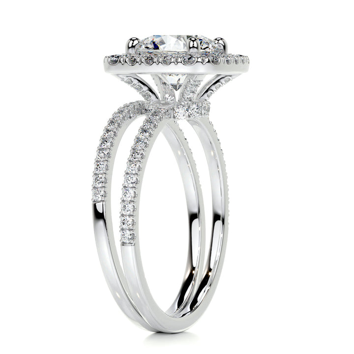 2.0 CT Round Shaped  F-VS CVD Diamond Bridal Set With Halo & Pave Setting