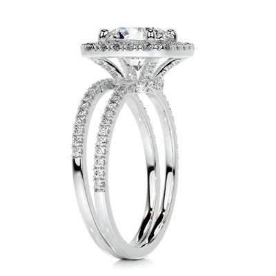 2.0 CT Round Shaped  F-VS CVD Diamond Bridal Set With Halo & Pave Setting