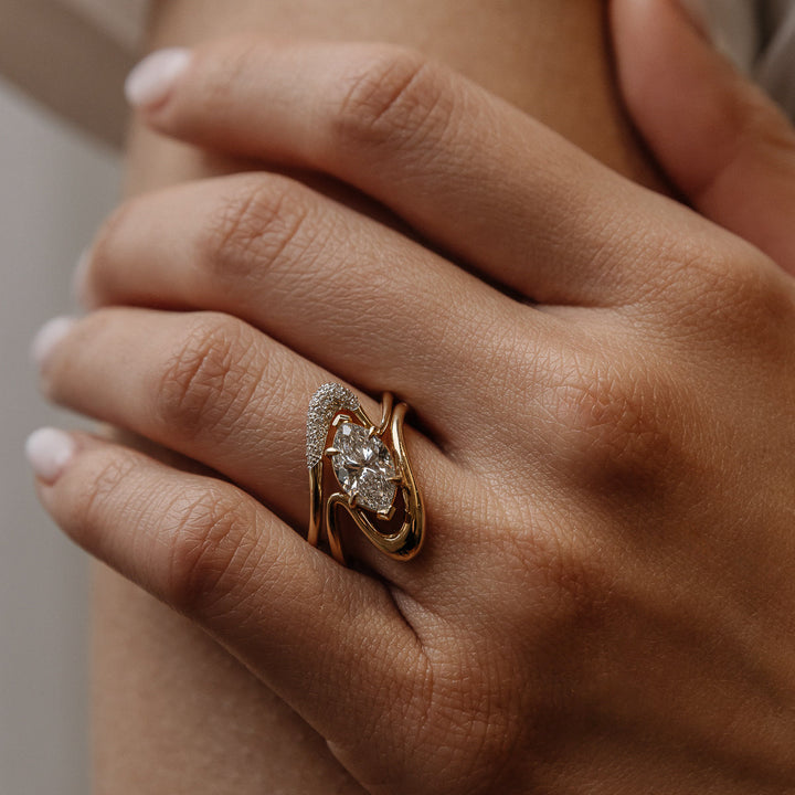 0.14 TCW Round Lab Grown Diamond Curved Unique Wedding Band