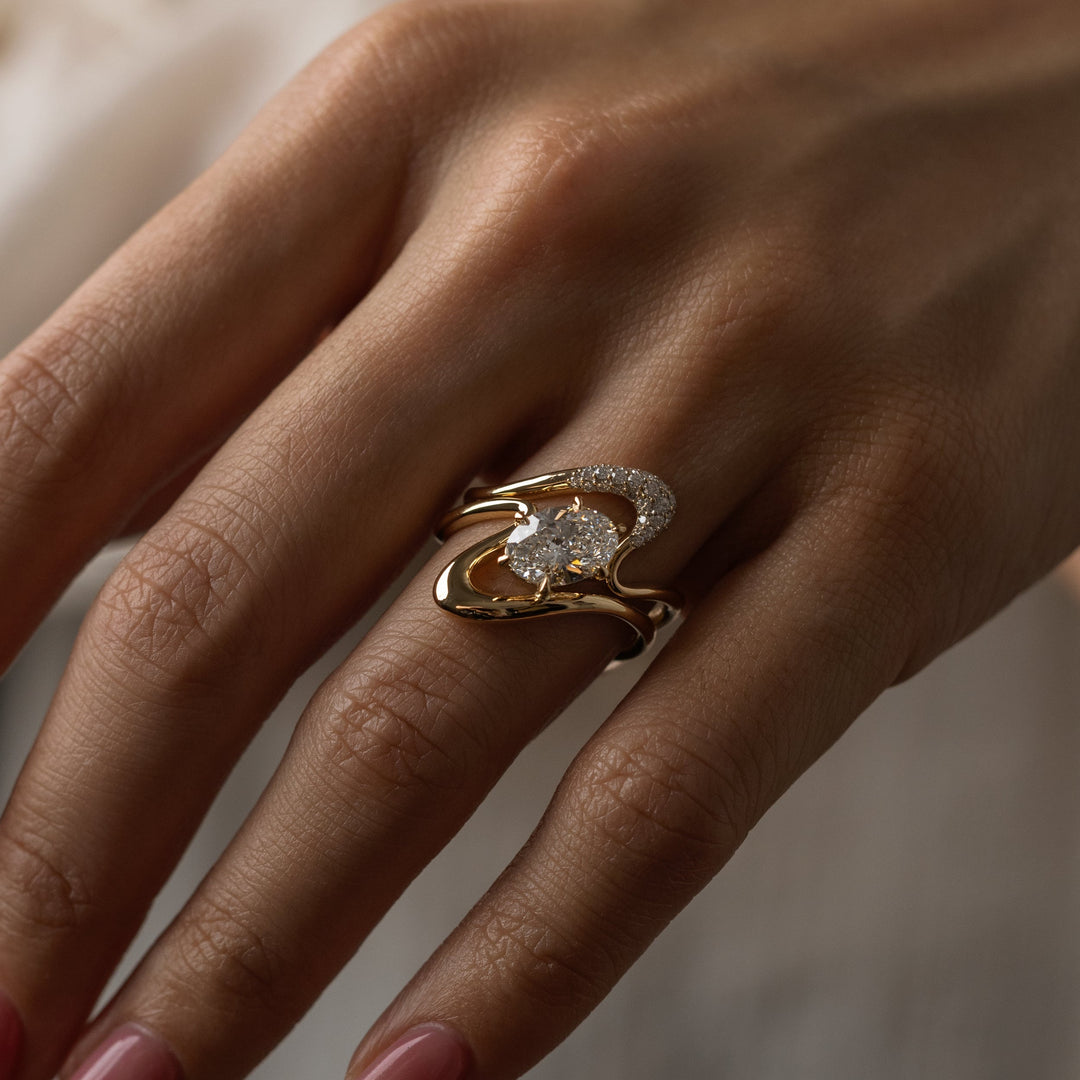 0.14 TCW Round Lab Grown Diamond Curved Unique Wedding Band