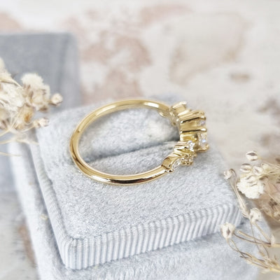 0.85-2.85 CT Round Cluster Style Lab Grown Diamond Engagement Ring