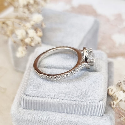 0.80 CT Round Cut Halo Style Lab Grown Diamond Engagement Ring