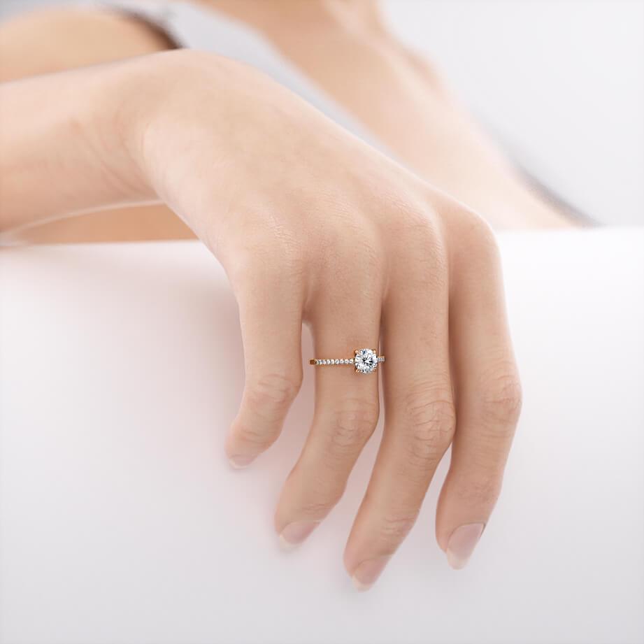 round-shaped-moissanite-solitaire-style-engagement-ring-4