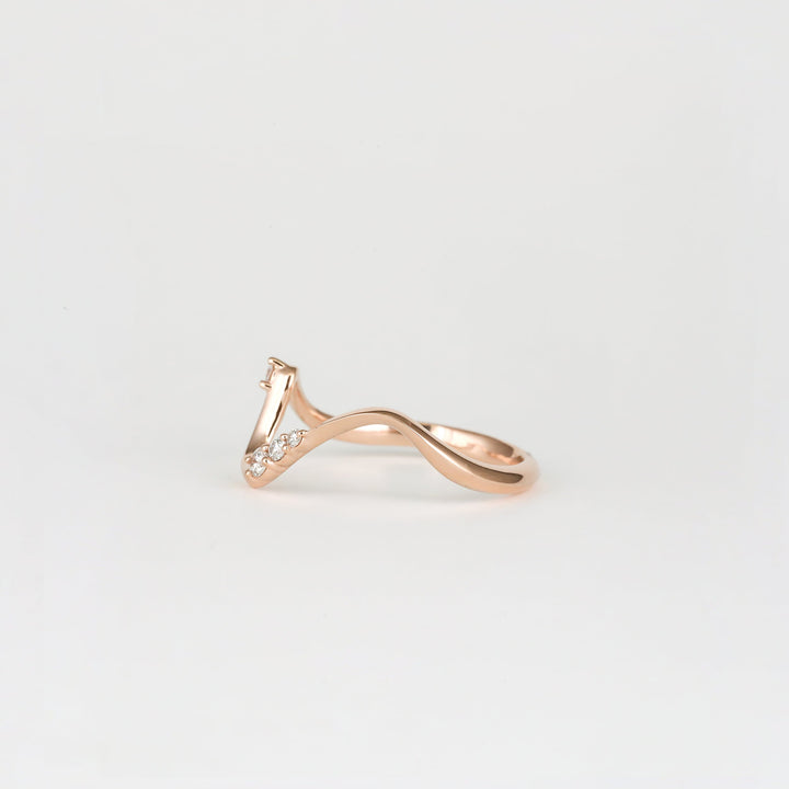 0.11 TCW Round Lab Grown Diamond Curved Wedding Band