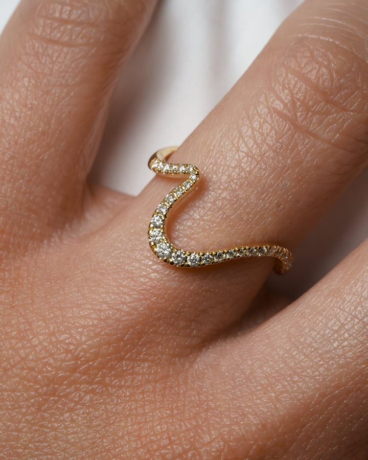 0.40 TCW Round Lab Grown Diamond Curved Wedding Band