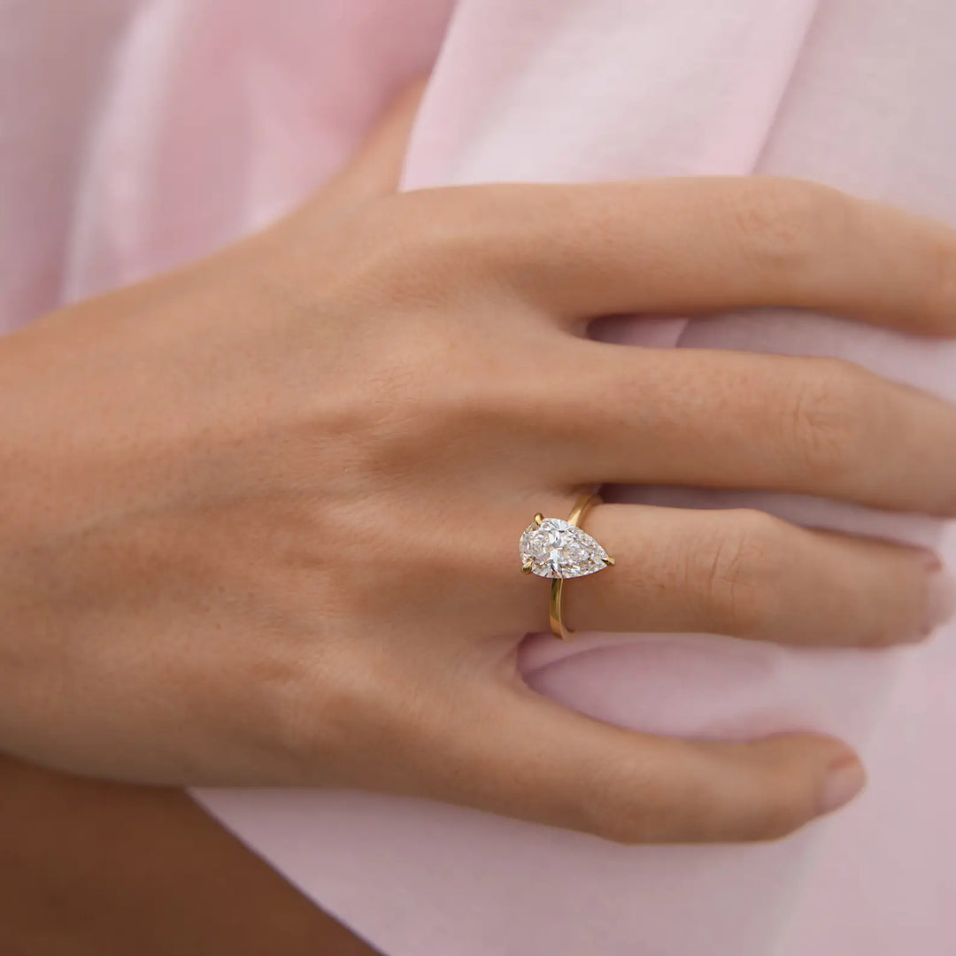 2.0CT Pear Diamond Hidden Halo Moissanite Engagement Ring