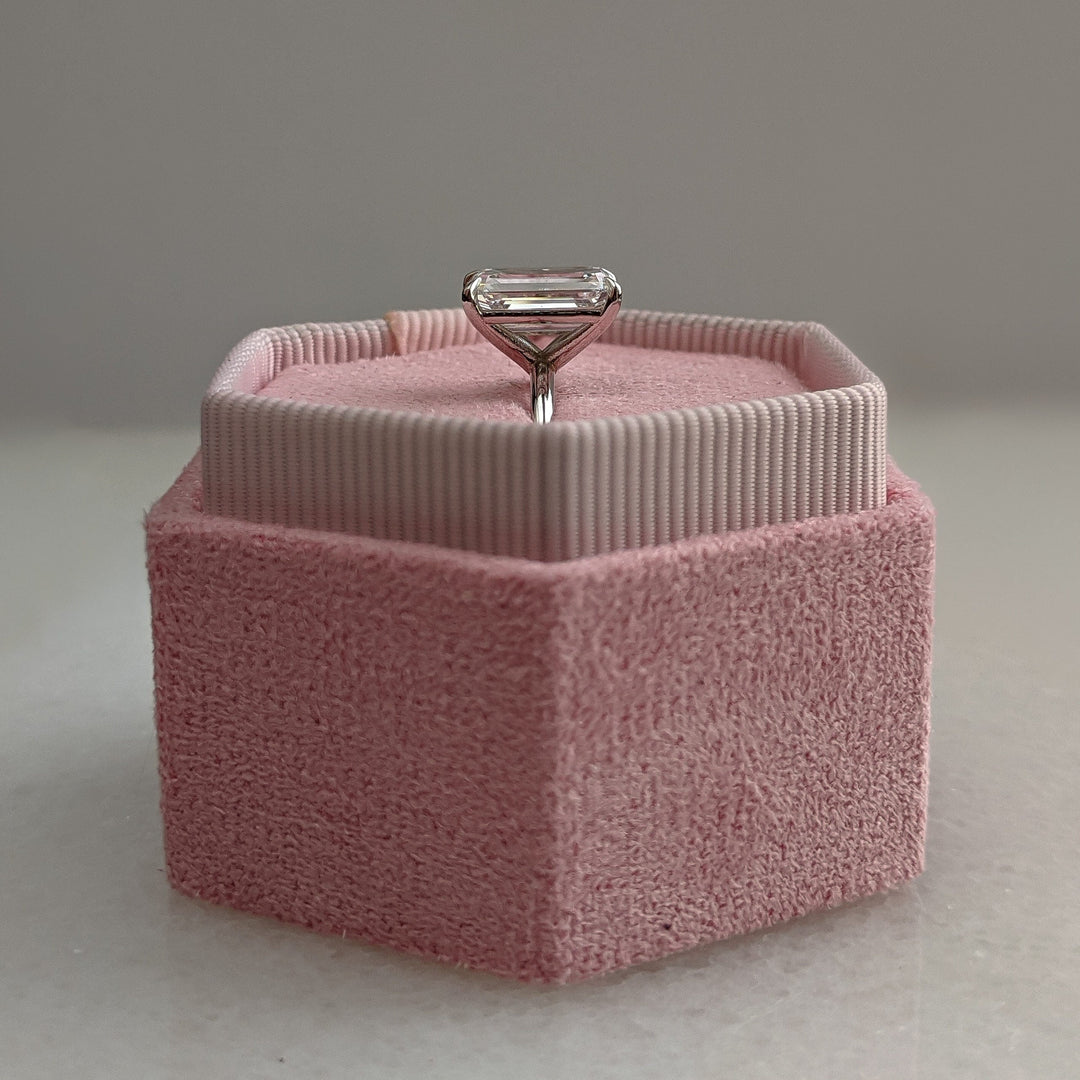 1.50-3.50 CT Emerald Diamond Solitaire Engagement Ring