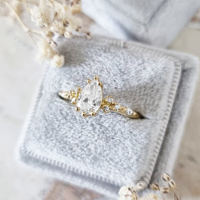 0.79-2.79 CT Pear Cut Pave Setting Lab Grown Diamond Engagement Ring