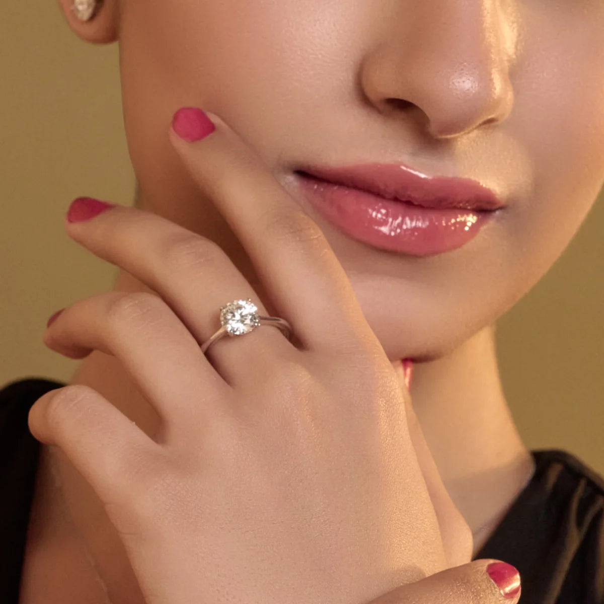 3.0 CT Round Cut Moissanite Solitaire Engagement Ring