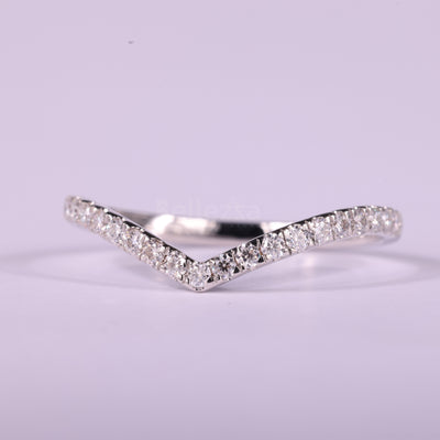 Round Cut Diamond Curved Moissanite Wedding Band