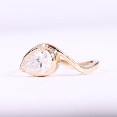 1.0CT East-West Pear Cut Unique Curved Moissanite Engagement Ring