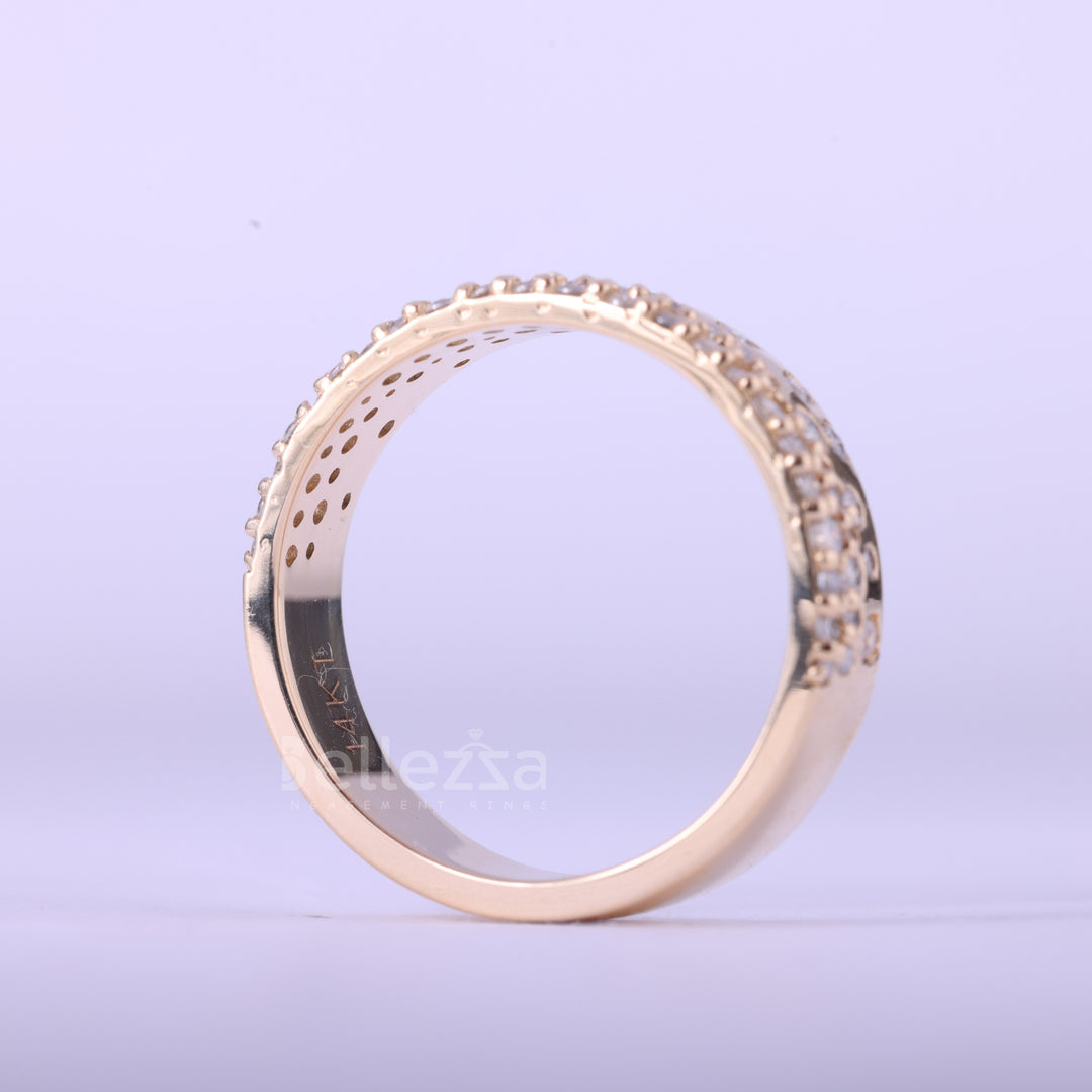 Round Cut Cluster Diamond Flush Set Moissanite Wedding Band