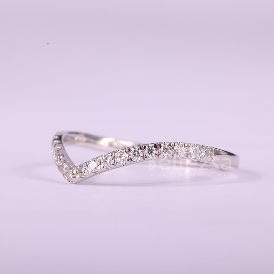 Round Cut Diamond Curved Moissanite Wedding Band