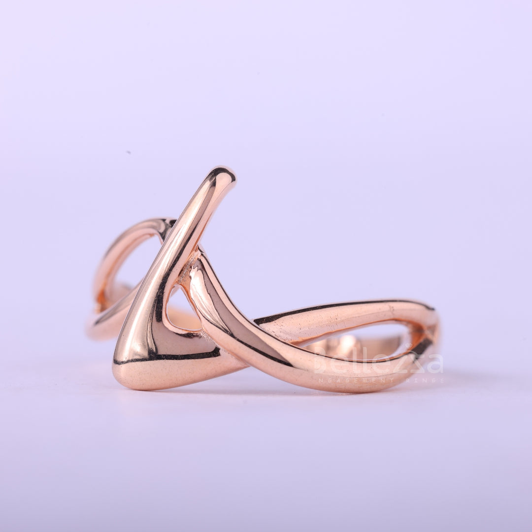 18K Solid Gold Freeform Unique Plain Wedding Ring