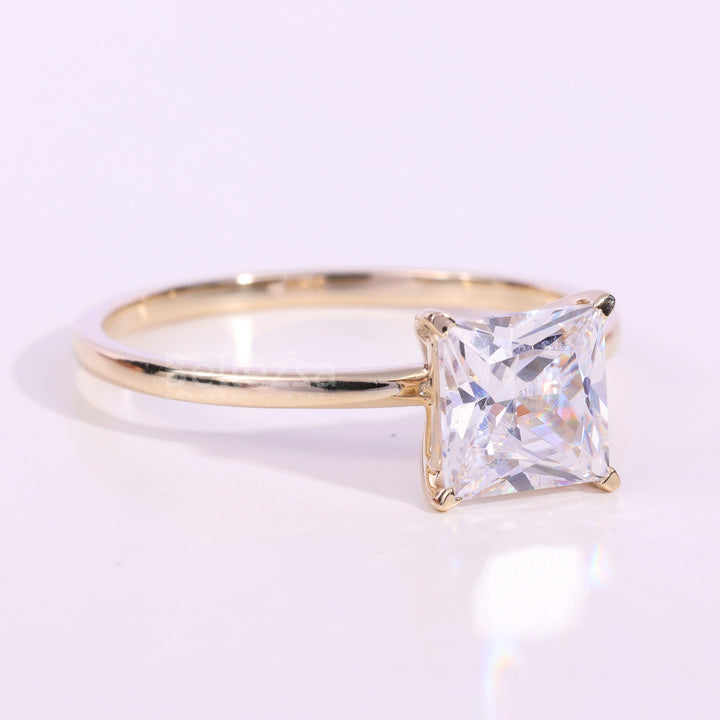 1.0CT Princess Cut Diamond Solitaire Engagement Ring