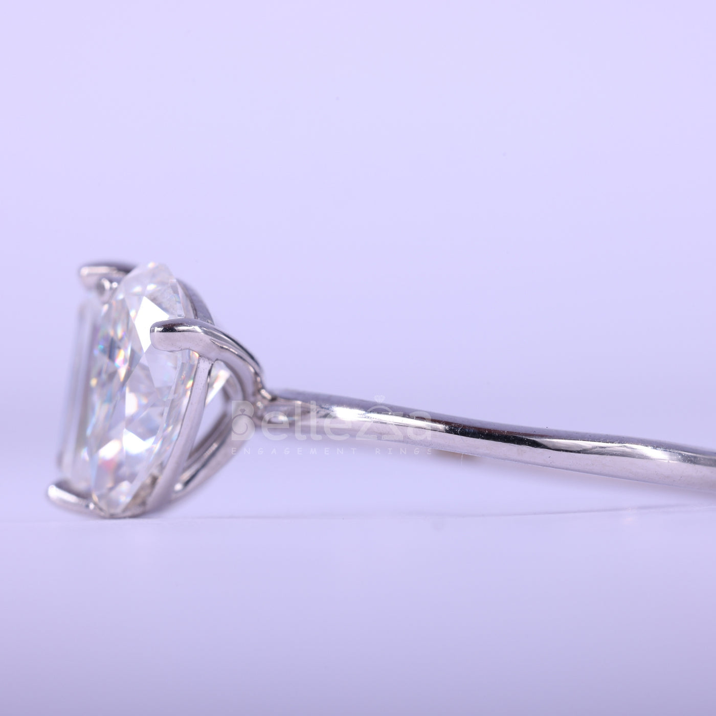 1.0CT Emerald & Pear Cut Toi Et Moi Moissanite Engagement Ring