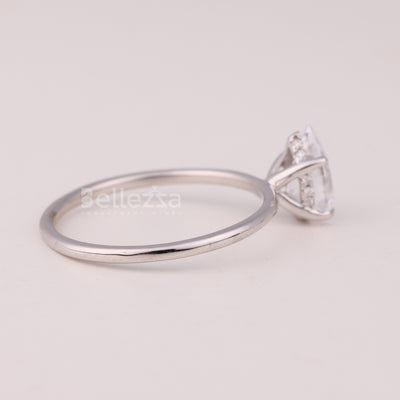 1.0Cut Pear Cut Diamond Hidden Halo Engagement Ring