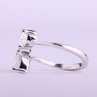 1.0CTW Pear Cut Diamond Toi Et Moi Bypass Shank Wedding Ring