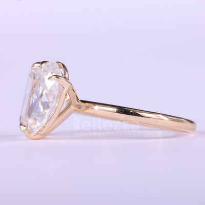 2.0CTW Emerald & Pear Cut Toi Et Moi Moissanite Engagement Ring